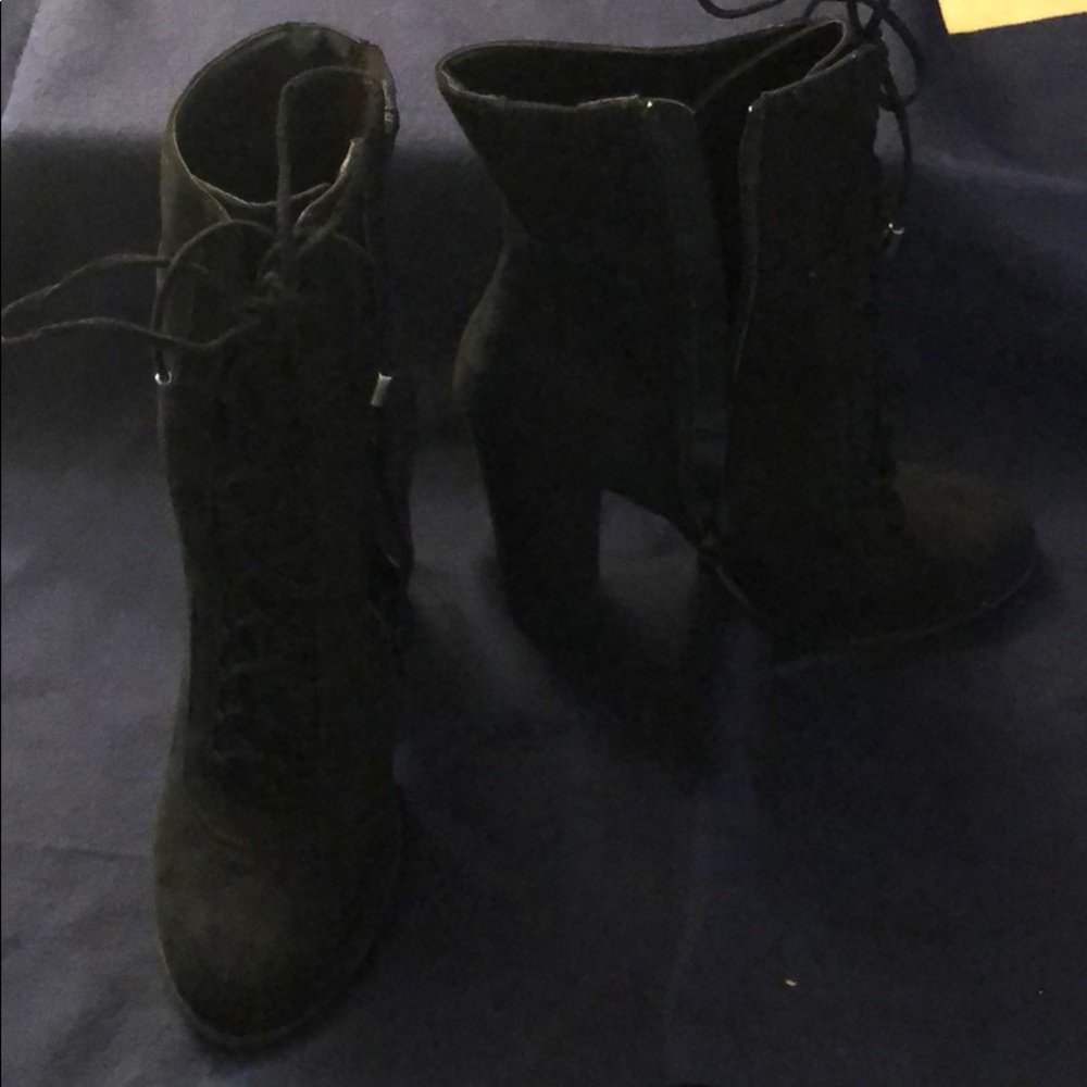 High heel boots